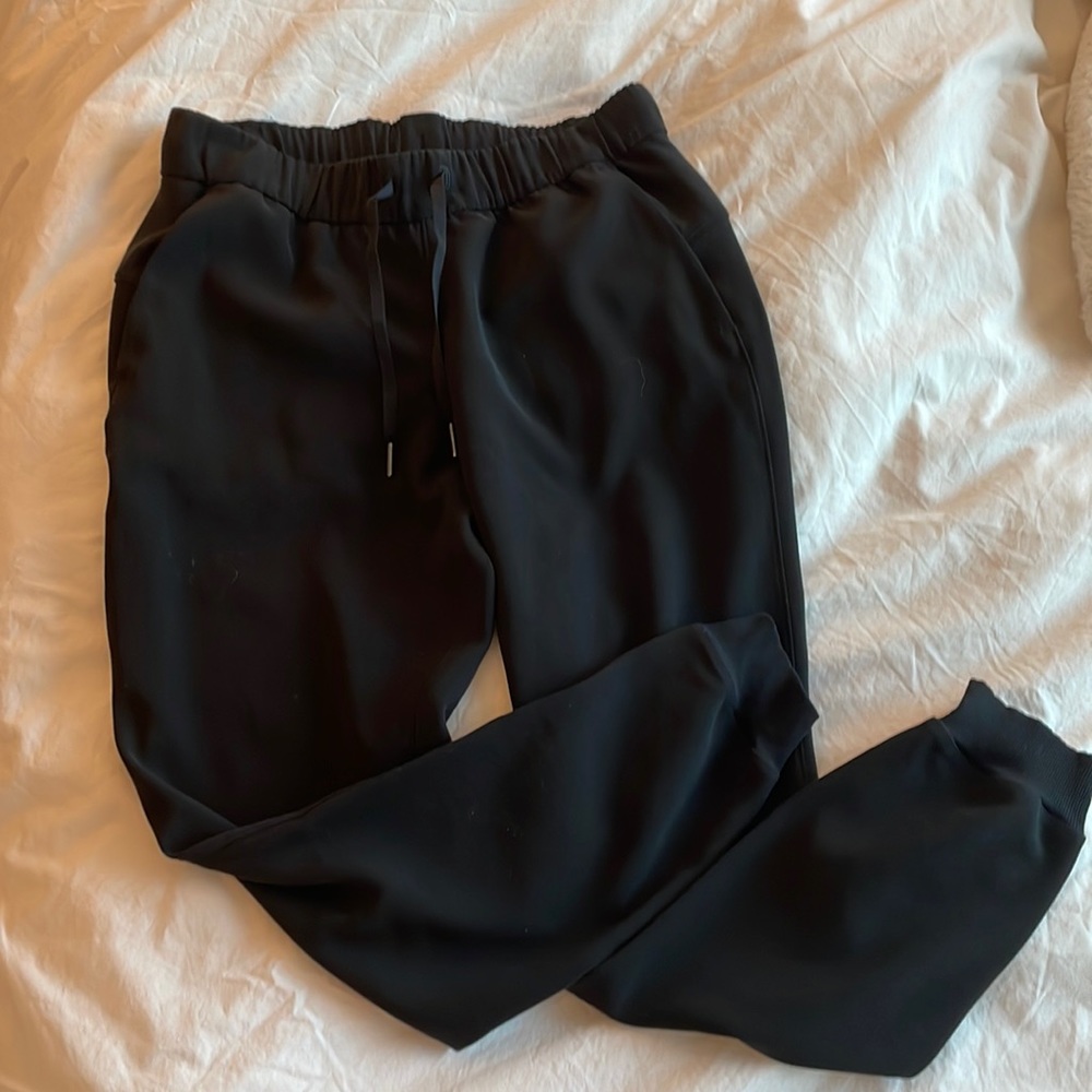lulu black joggers size 6